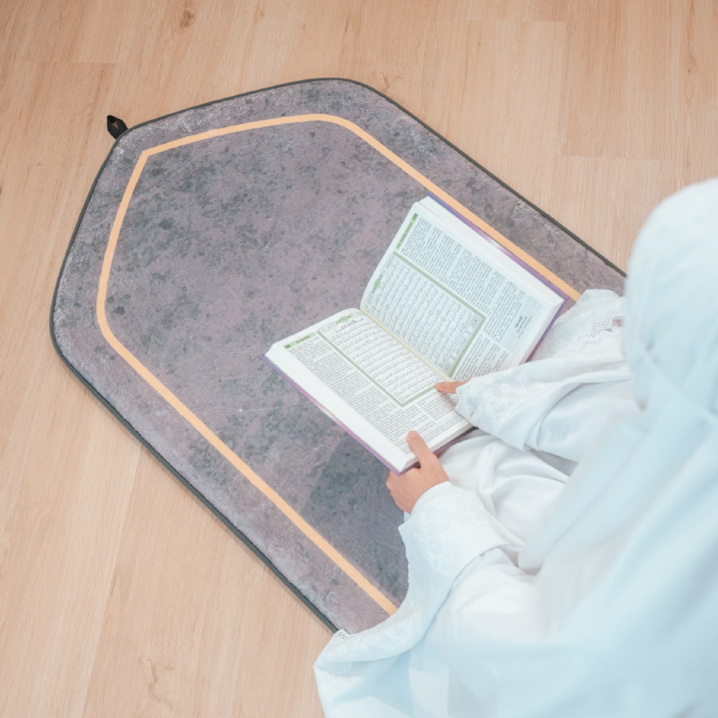 Quba Malikha in Westar Grey